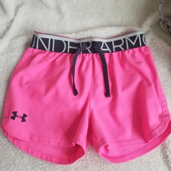 Under Armour running shorts - Picture 1 of 3